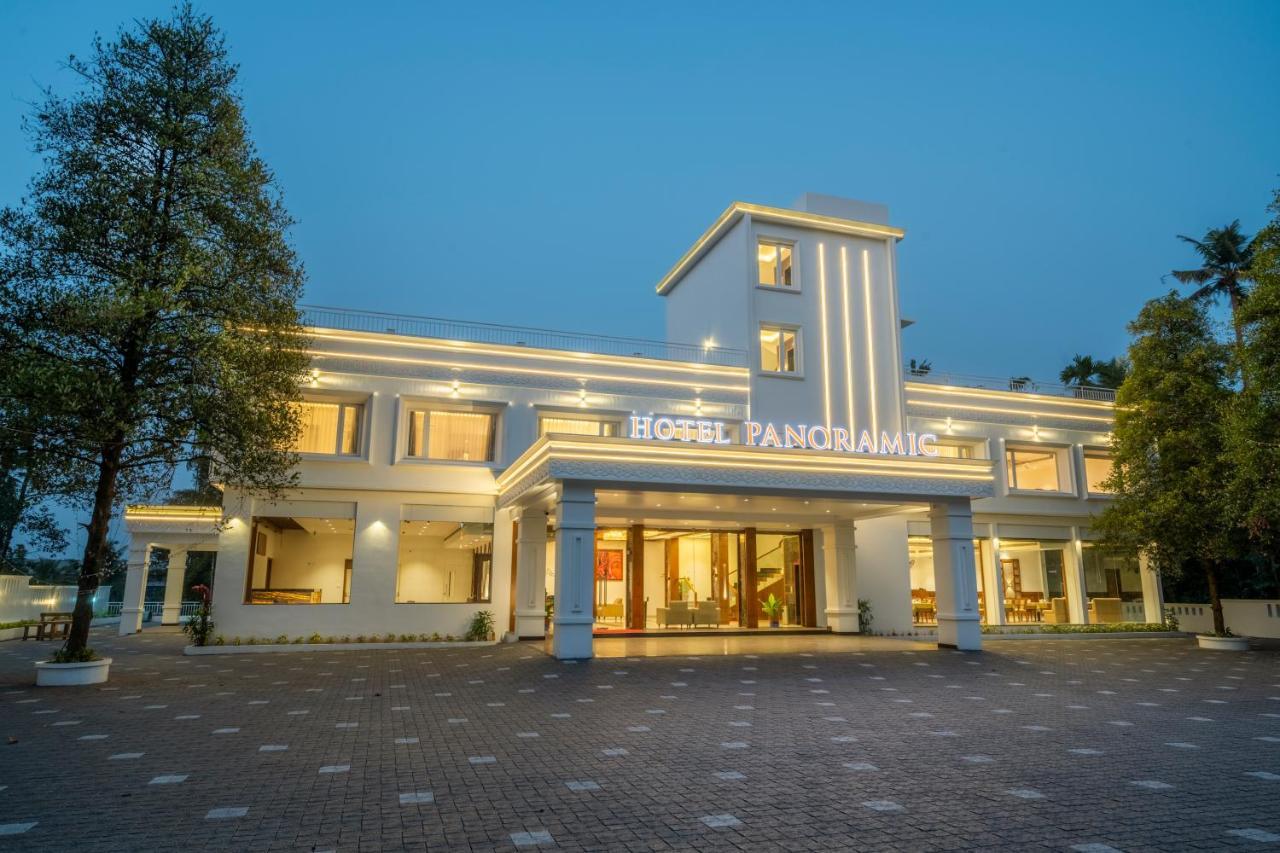 Hotel Panoramic Kochi Bagian luar foto